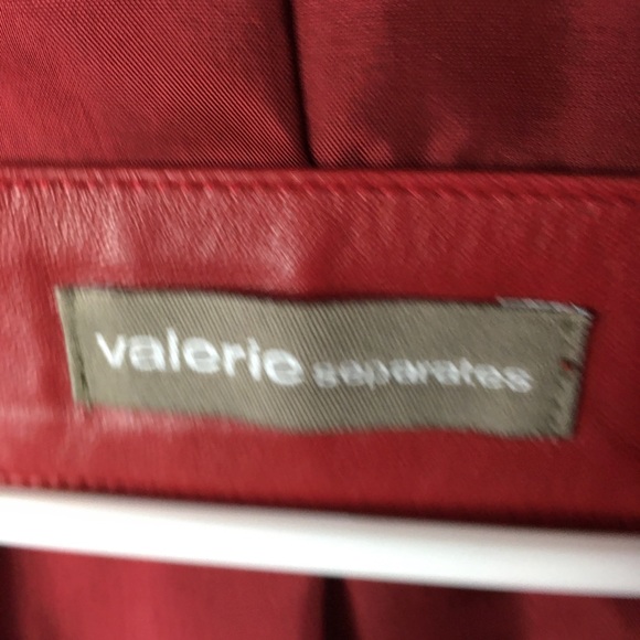 Vintage Red Leather Blazer - Picture 8 of 9